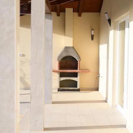 Neue Lovor Vila *